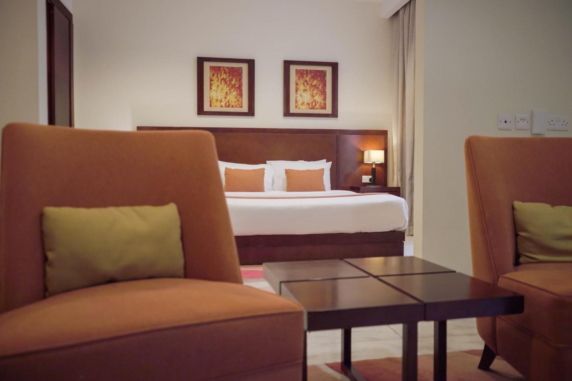 City Seasons Hotel & Suites Μουσκάτ Δωμάτιο φωτογραφία
