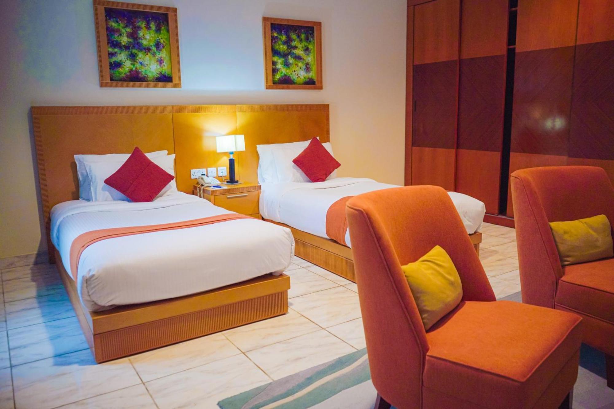 City Seasons Hotel & Suites Μουσκάτ Δωμάτιο φωτογραφία