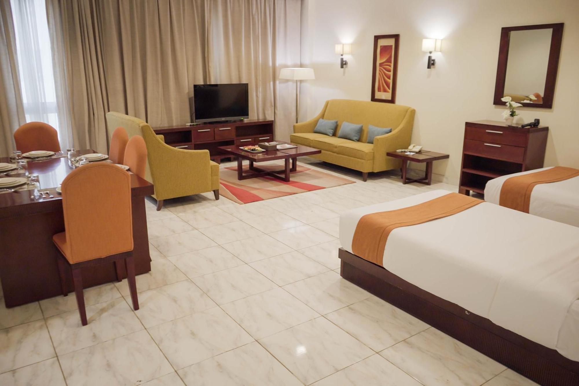 City Seasons Hotel & Suites Μουσκάτ Δωμάτιο φωτογραφία